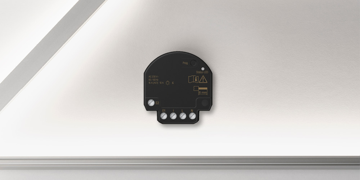 JUNG HOME Jalousieaktor Mini bei Elektrotechnik Süß GmbH in Marburg